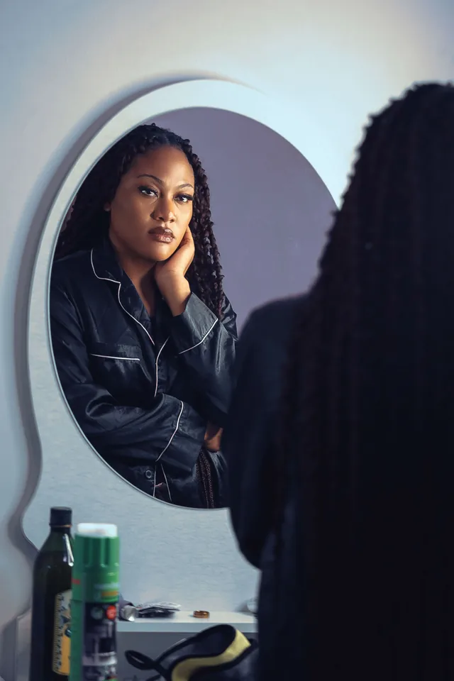 Tasha Biz - portrait officiel 07